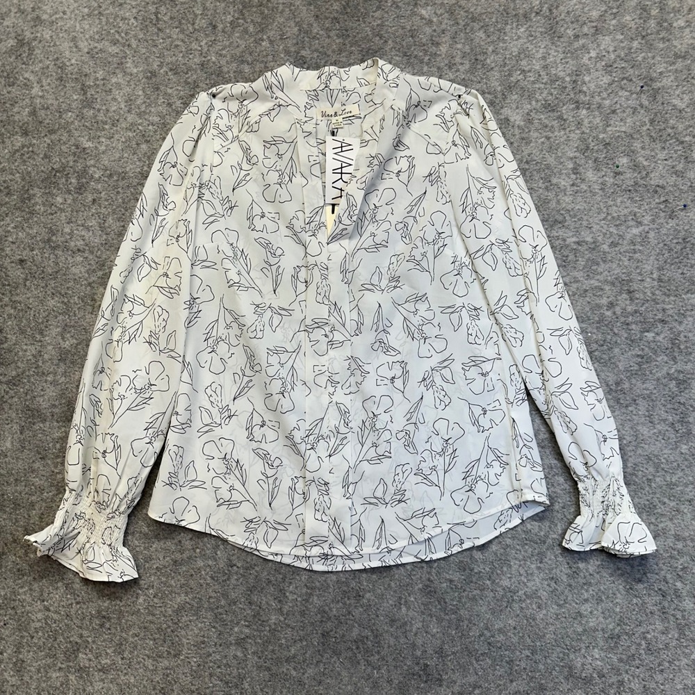 Vine & Love Marie Top Women Medium White Black Floral Line Art Smocked Cuffs